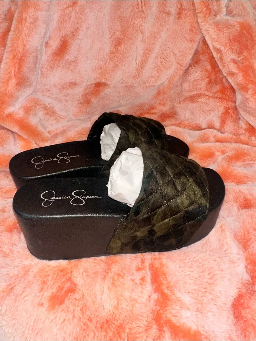 NWOB Jessica Simpson Quilted Camo Platform Slide- Black/Green Camo $65 MSRP